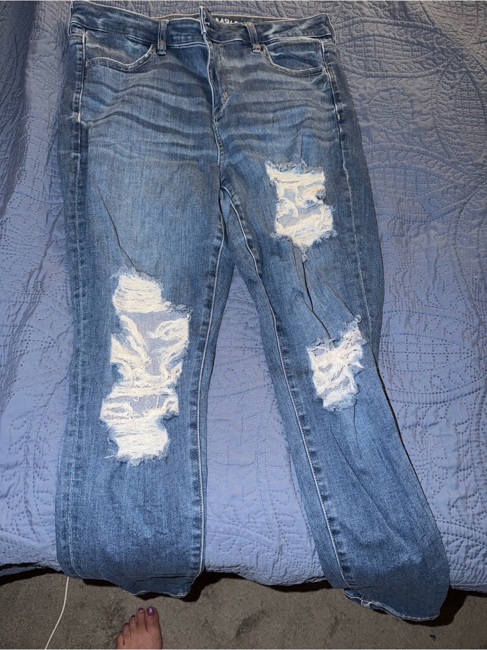 American Eagle Outfitters Distressed Blue Skinny Jeans